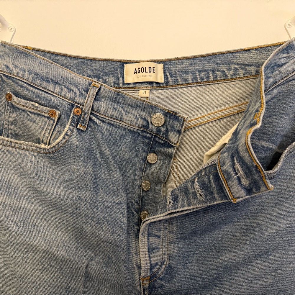 AGOLDE Riley Ripped Super High Waist Crop Straight Leg Jeans in Whiplash - Picture 5 of 13